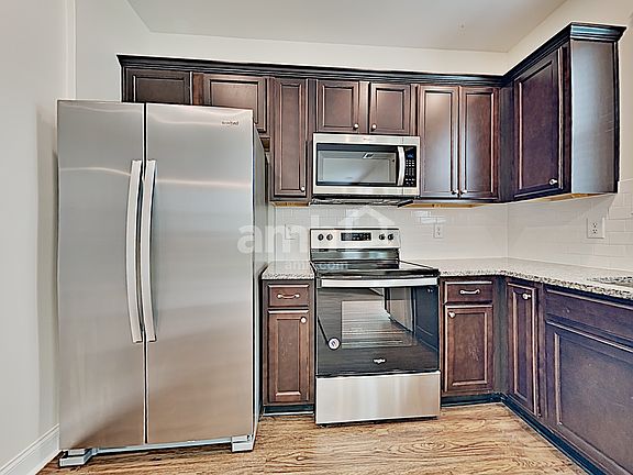 3rd image of 133 Sweetgum Dr