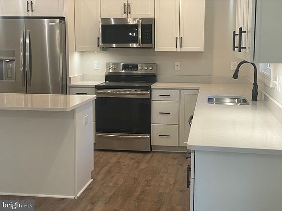 2nd image of 10173 John Jameson Pl