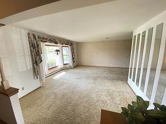 5th image of 11317 N Saint James Ln