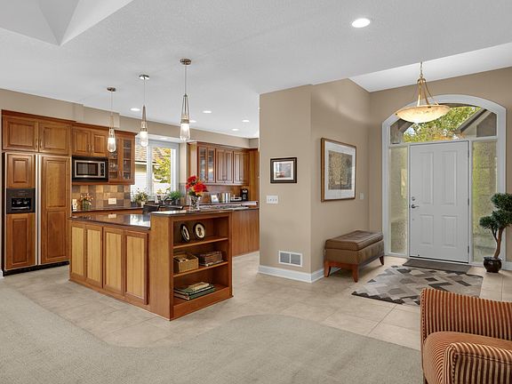 3rd image of 124 Stonebridge Rd