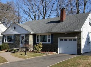 383 Huntington Rd, Union, NJ 07083