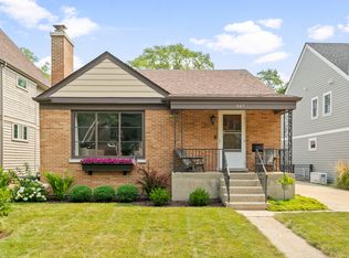 347 N Larch Ave, Elmhurst, IL 60126