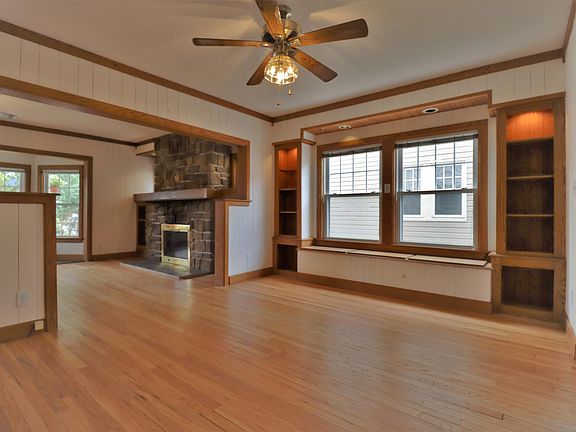 2nd image of 1626 Parkwood Rd #1