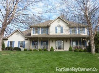 300 Teal Ct, Cranberry Township, PA 16066