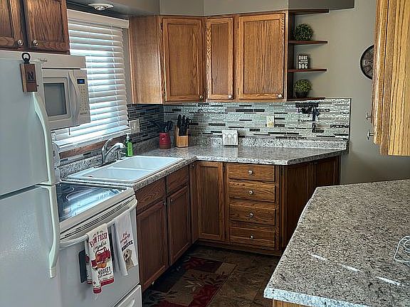 5th image of 3815 Avenue G