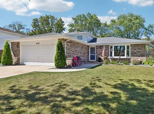 16318 Cherry Hill Ave, Tinley Park, IL 60487