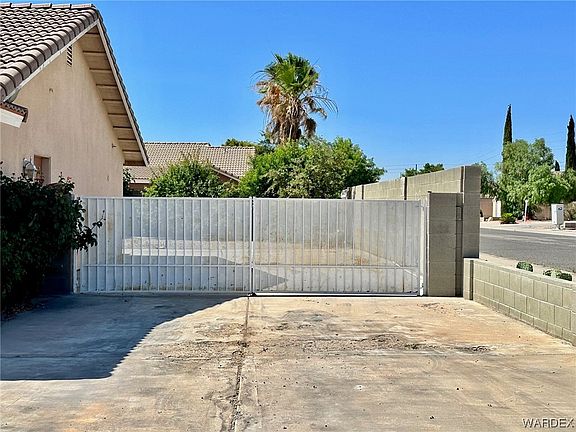 4th image of 1954 Dale Evans Way