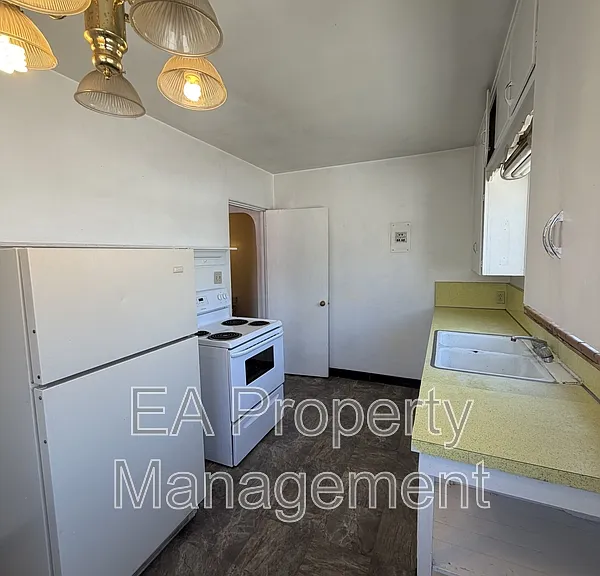 414 Pine St SE #2 — Photo 13