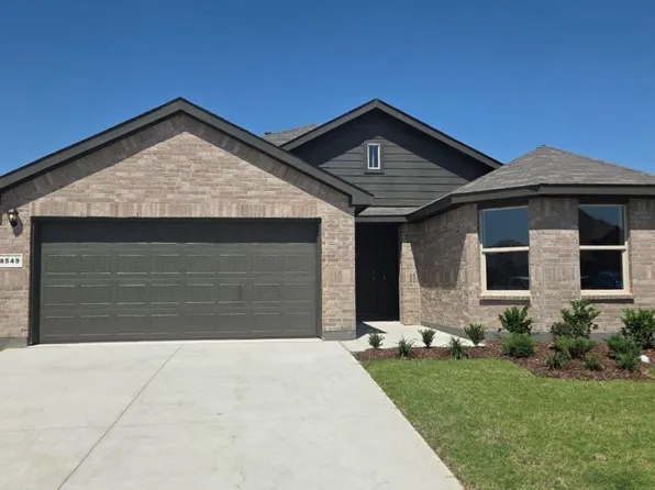 8549 Dunnstown Dr, Fort Worth, TX 76131