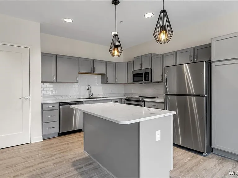 5712 Main St #220 — Photo 7