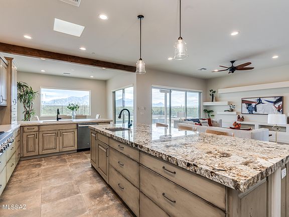 4th image of 2068 E Old Stone House Trl