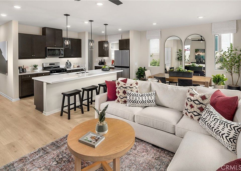 1st image of 25189 Falls Ave