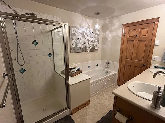 2263 Muir Ln — Photo 13