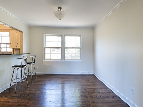5th image of 6730 Pencade Ln