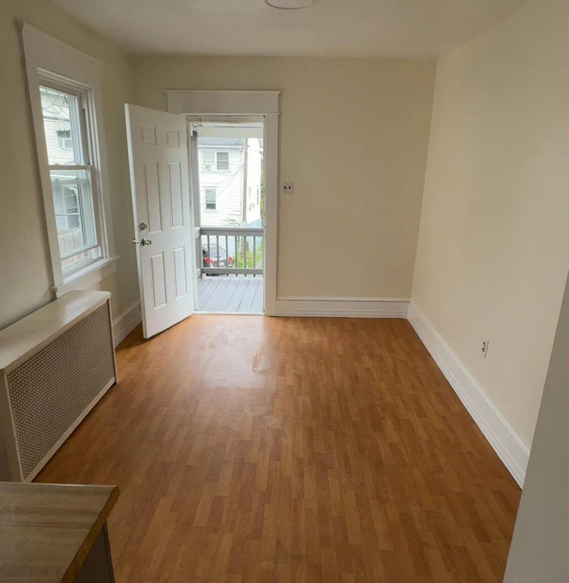 1 bed, 1.0 bath, 832 sqft, $1,100 — Photo 3