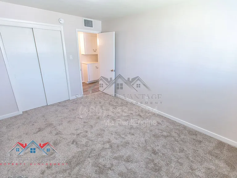 3409 E Indianola Ave — Photo 26