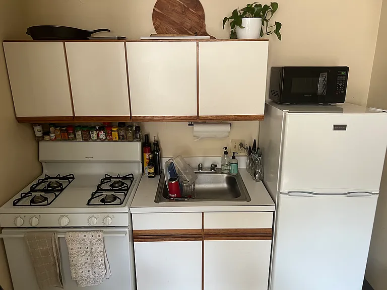 24 Phillips St #7 — Photo 6