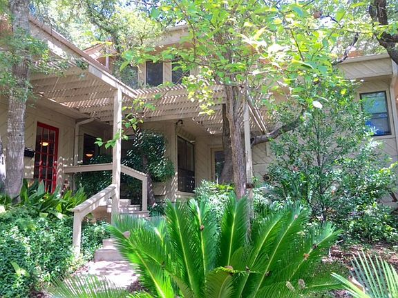 2nd image of 2603 Plumcreek Cir