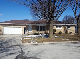 2949 Emmalane Dr, Green Bay, WI 54311