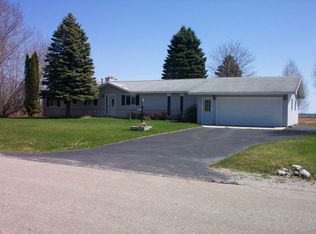 1415 Island Dr, Alpena, MI 49707
