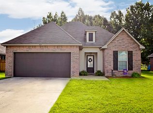 404 Magnolia Knee Dr, Carencro, LA 70520