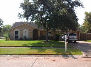 15814 Edenvale St, Friendswood, TX 77546