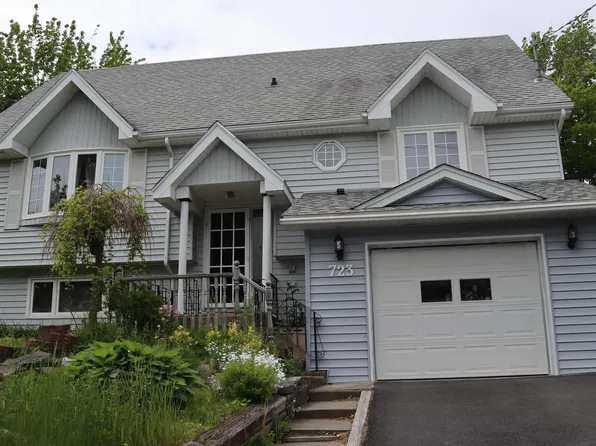 723 Waverley Rd, Dartmouth, NS B2X 2G6