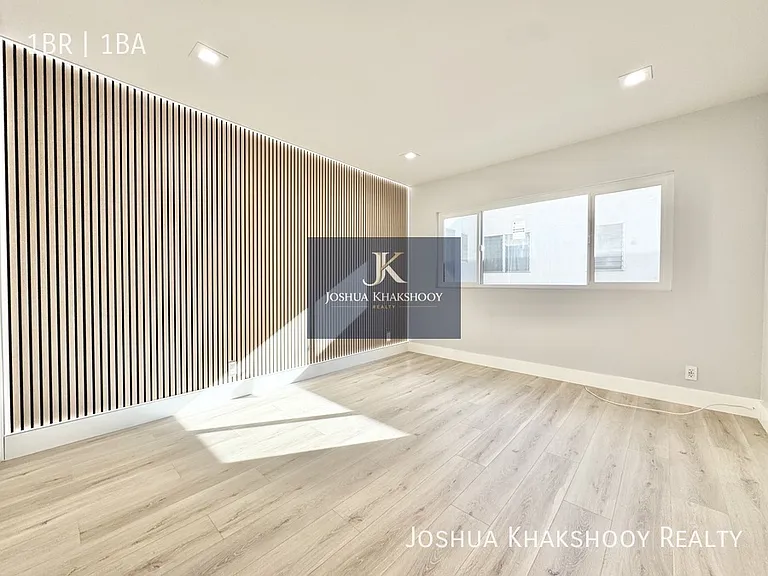 604 N Flores St #5 — Photo 11