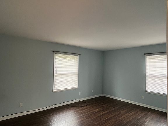 5th image of 9740 Bunker Hill Ln