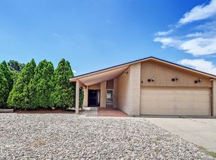 6221 Truchas Dr NE, Albuquerque, NM 87109