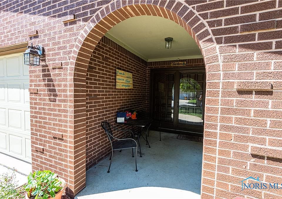 2163 Chalmette Dr, Toledo, OH 43611 Zillow