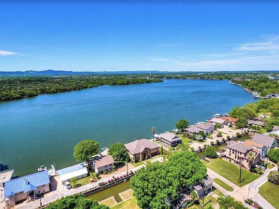 4th image of 2156 Cedar Valley