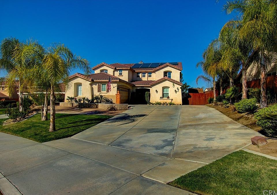 1st image of 37937 Rainbow Dr