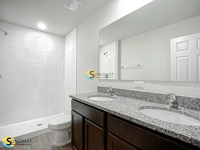 92 Buttonworth Dr #B — Photo 19