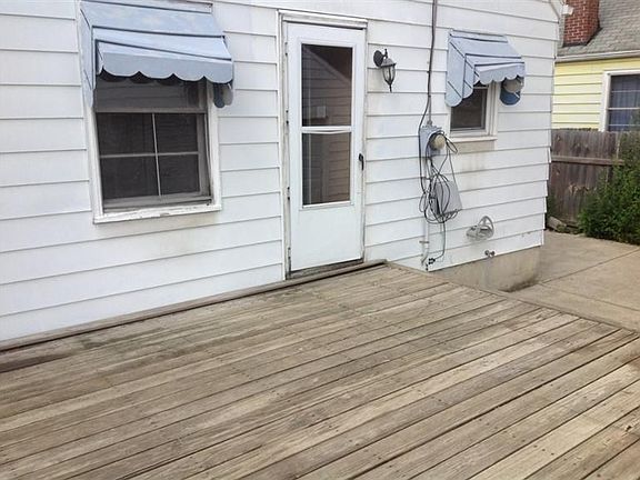 3rd image of 2918 Martel Dr