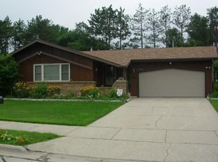 2508 43rd St, Two Rivers, WI 54241