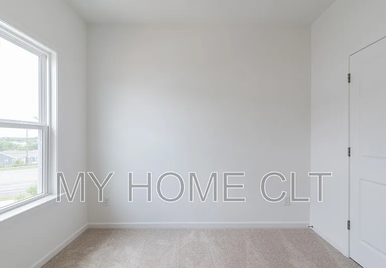 1816 Alexander Village Main Dr — Photo 34