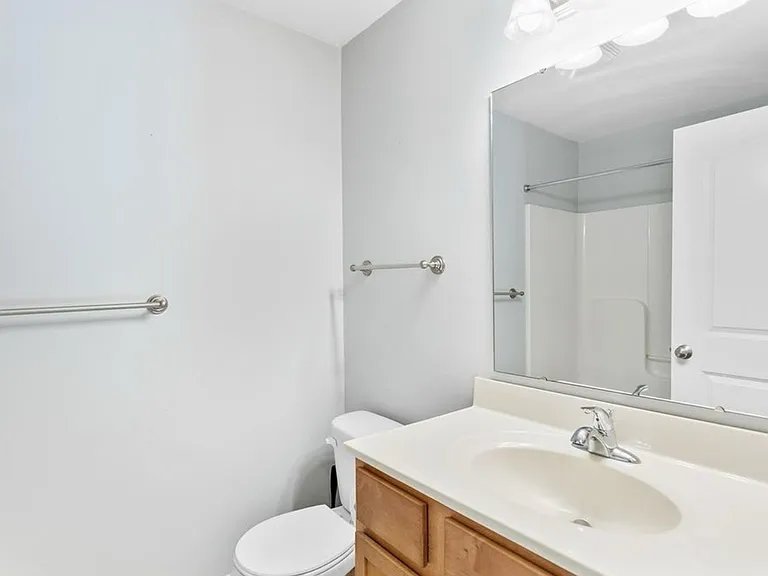 1593 Burr Dr — Photo 17