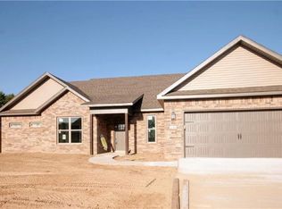 1729 Woodhause Cir, Pea Ridge, AR 72751