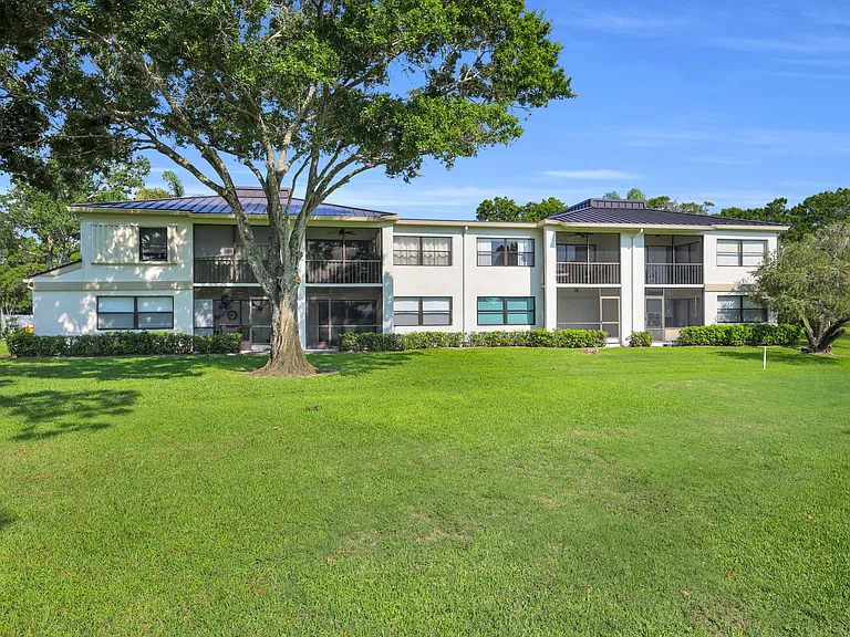 12962 Briarlake Dr #202 — Photo 3