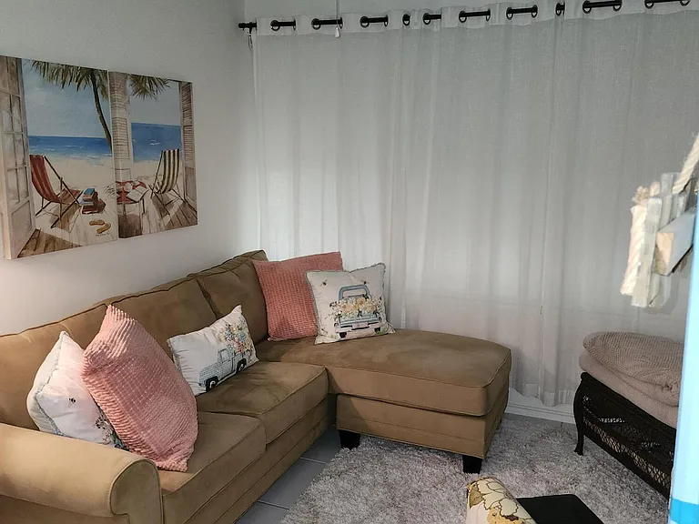 101 Country Ln — Photo 12