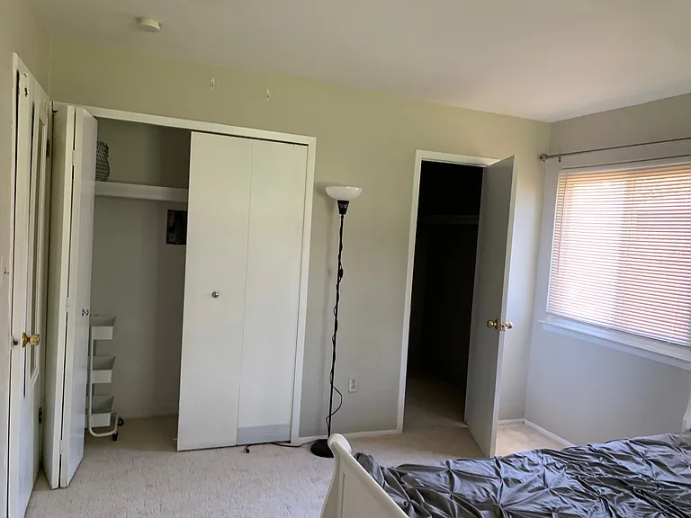 15786 Dupage Blvd — Photo 10