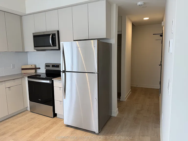 16 Melbourne Ave #334-302C — Photo 6
