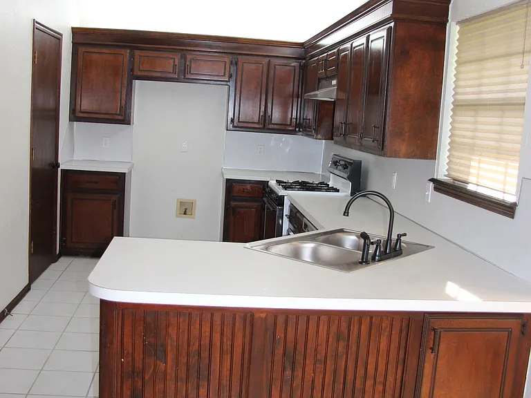3053 SW 92nd St — Photo 7
