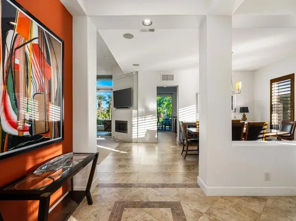 416 Desert Holly Dr, Palm Desert, CA 92211