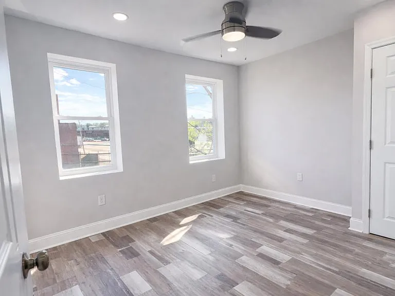 2815 W Mulberry St — Photo 10