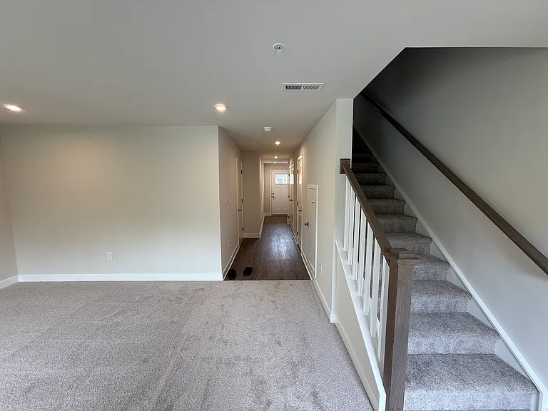 11 Foxwood Dr — Photo 13