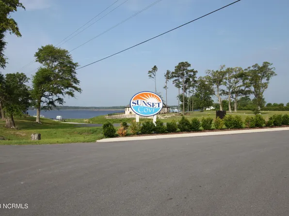 112 Morning Court, Stella, NC 28582