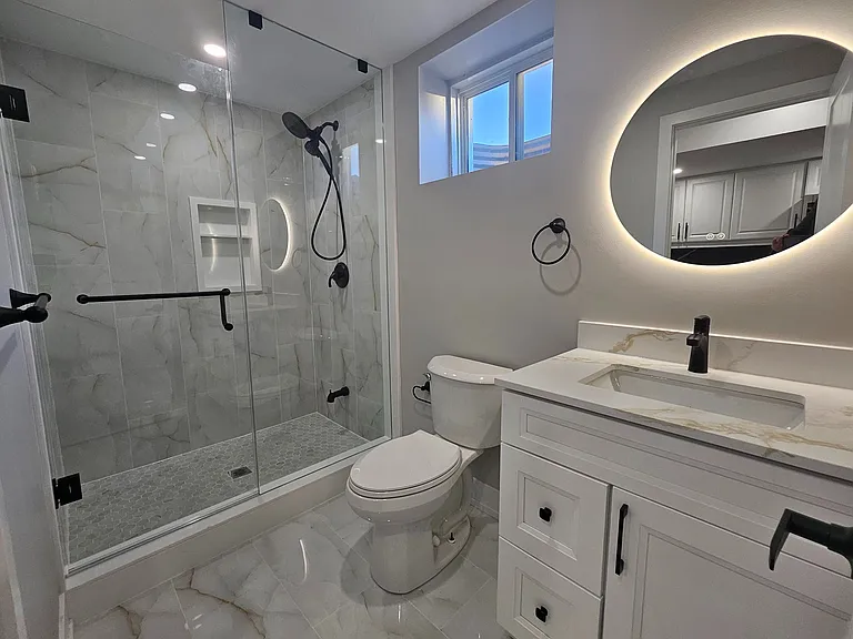 852 Aspen Ter #LOWER — Photo 11