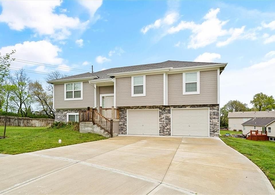 1st image of 2301 S Heartland Ct